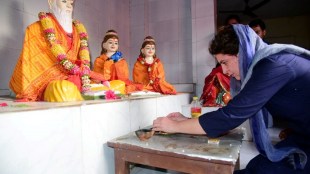Congress General Secretary Priyanka Gandhi at the Maharishi Valmiki temple in Lucknow (PTI Image)