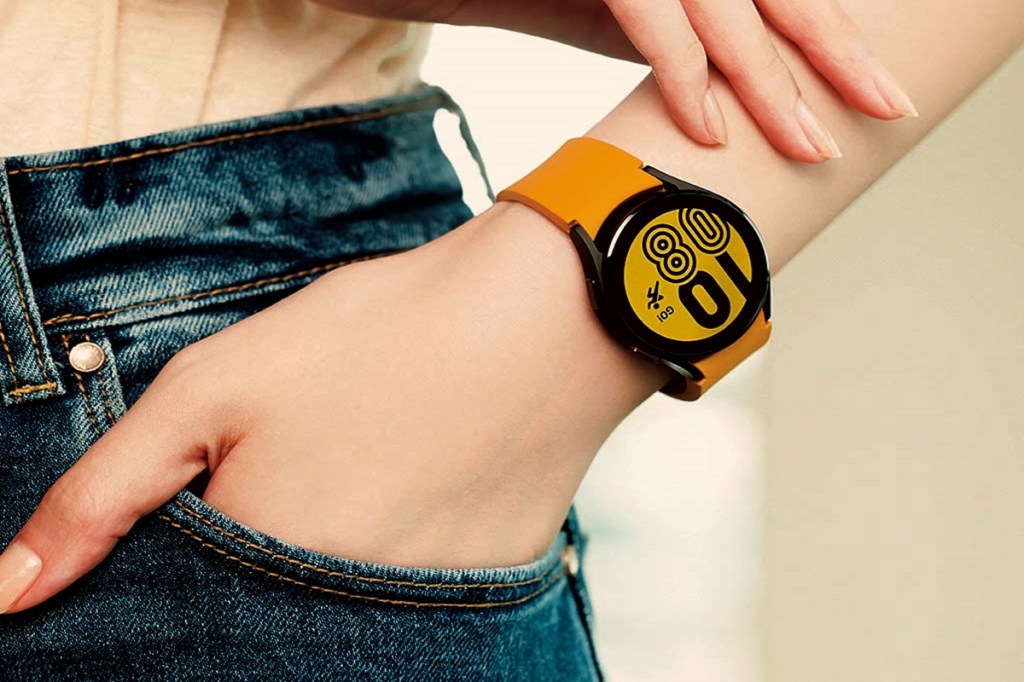 Out of the box, Galaxy Watch4 is a fine mix of elegance and intelligence, as evidenced from its design, rich feature-set and overall performance.