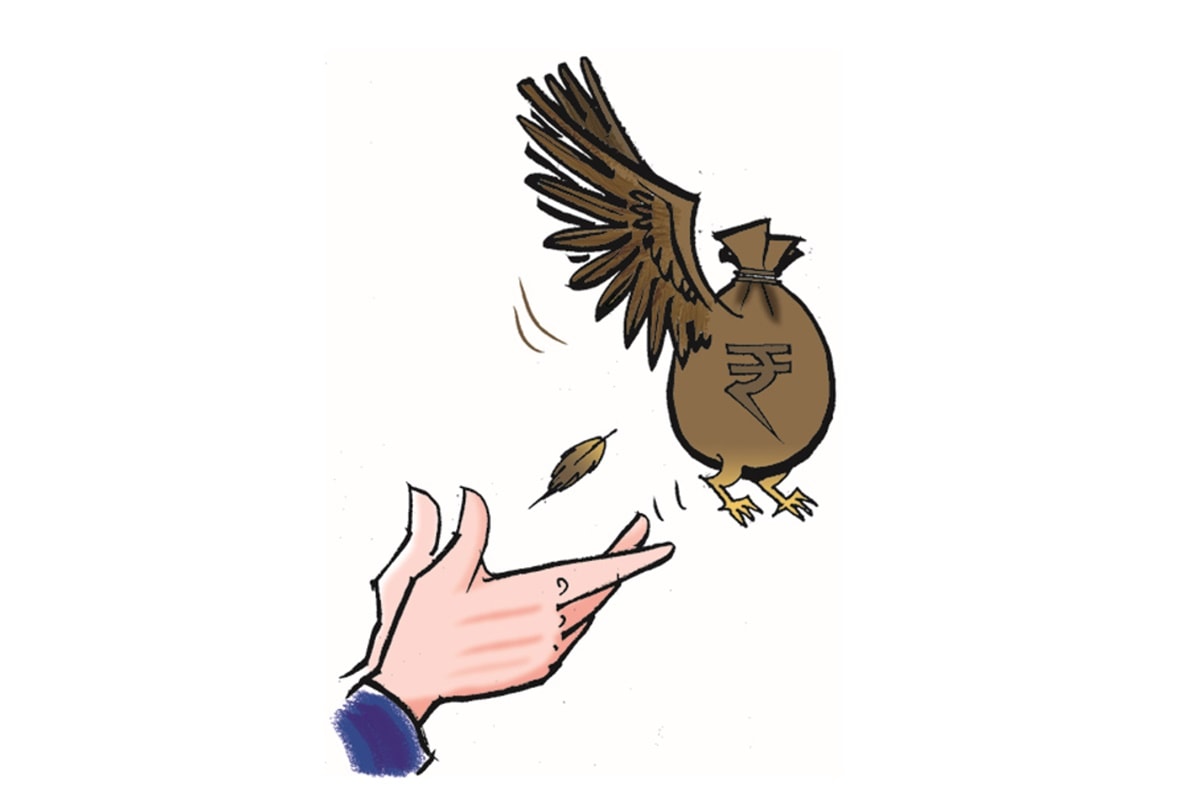 Thus, investing in securities across geographies, can reduce the exposure to currency risk. This is because all currencies are unlikely to appreciate or depreciate at the same time.