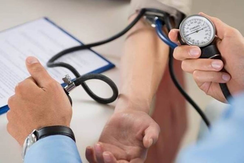 It calls for leveraging make-shift and alternative health infrastructure and strengthening primary care though collaborating with private sector to strengthen existing health system.