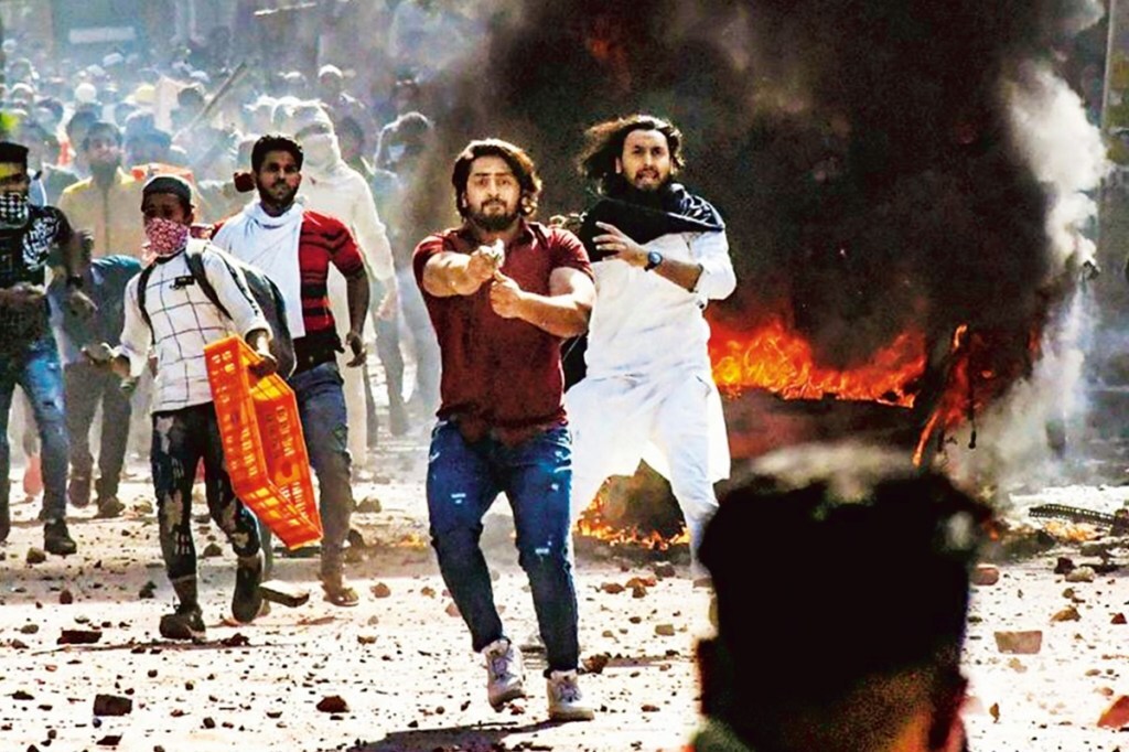 A file picture of the Delhi communal violence (PTI)