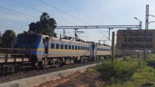 railways, long haul freight train