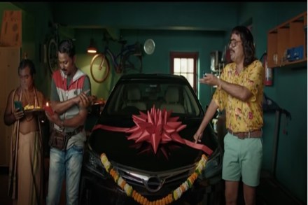 It emphasises on huge savings that customers get when they buy from ACKO