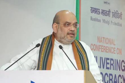 Amit Shah said that the immense support that the public gave to the Modi government helped it abolish Article 370. Amit Shah said that the immense support that the public gave to the Modi government helped it abolish Article 370.