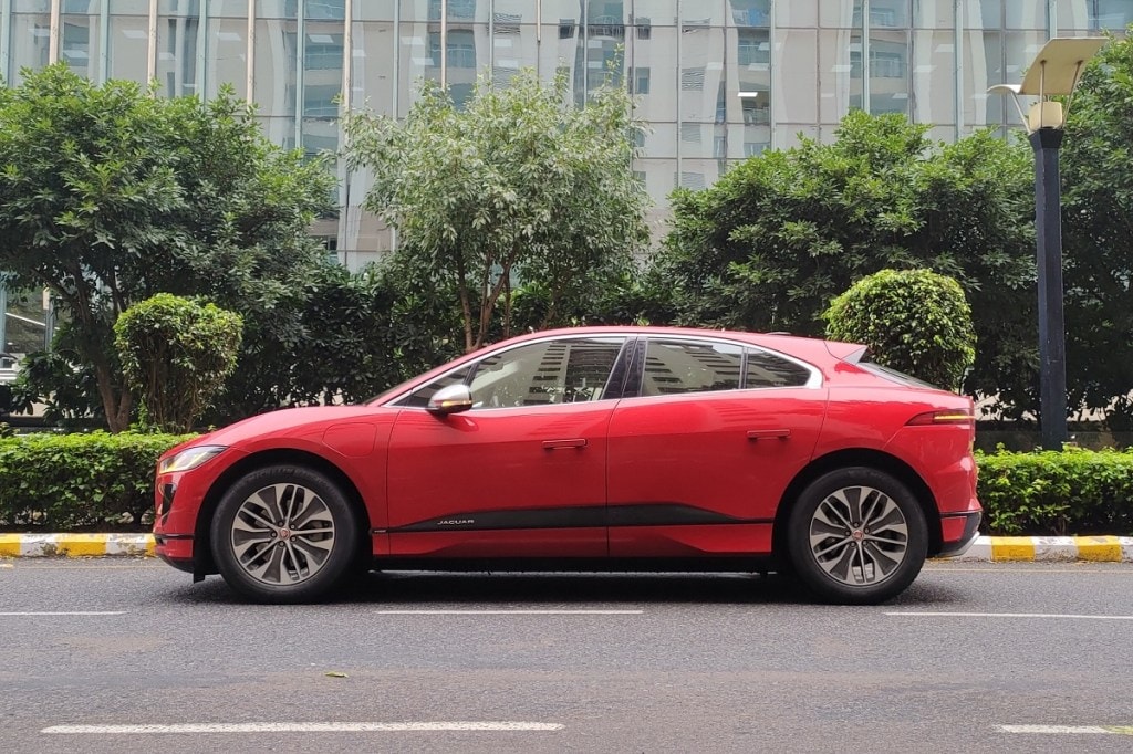 Jaguar I-Pace Side