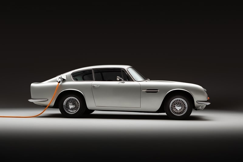 The electric Aston Martin DB6 will be powered by Lunaz’ proprietary modular electric powertrain, developed entirely in-house and comprised of the very highest standard European-sourced Tier 1 OEM battery cells and motors. All current Lunaz vehicles' battery capacity ranges from 80-120 kWh. Range is 408 km. Every car by Lunaz is equipped with CCS fast-charging capability.