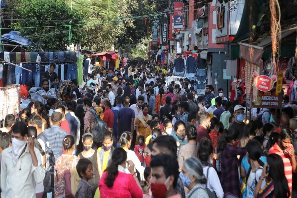 For the past week, the daily caseload addition has fallen below 20,000 — a situation similar to late February and early March before the second wave hit. (IE)