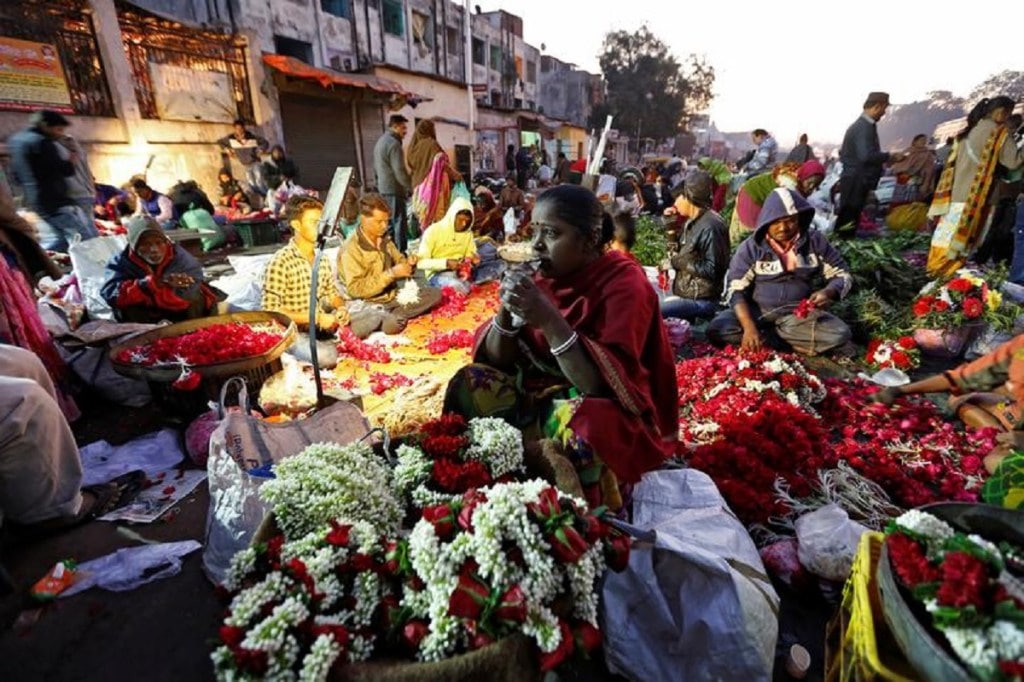 Street vendors in India.
(Image: REUTERS)