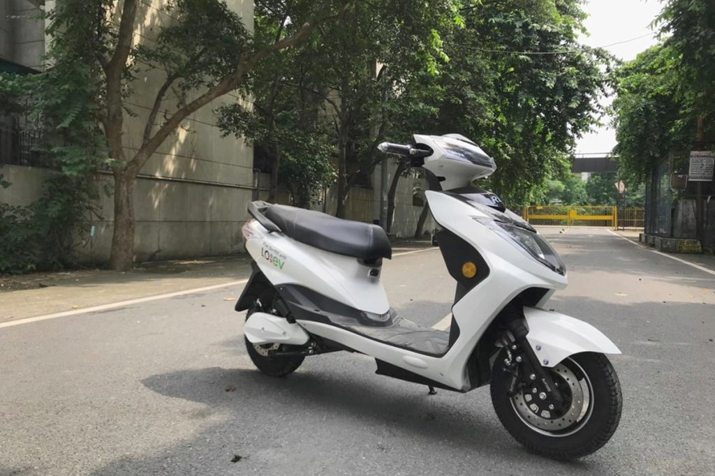 Batt:RE LO:EV electric scooter review | All it needs is a tidy charging habit
