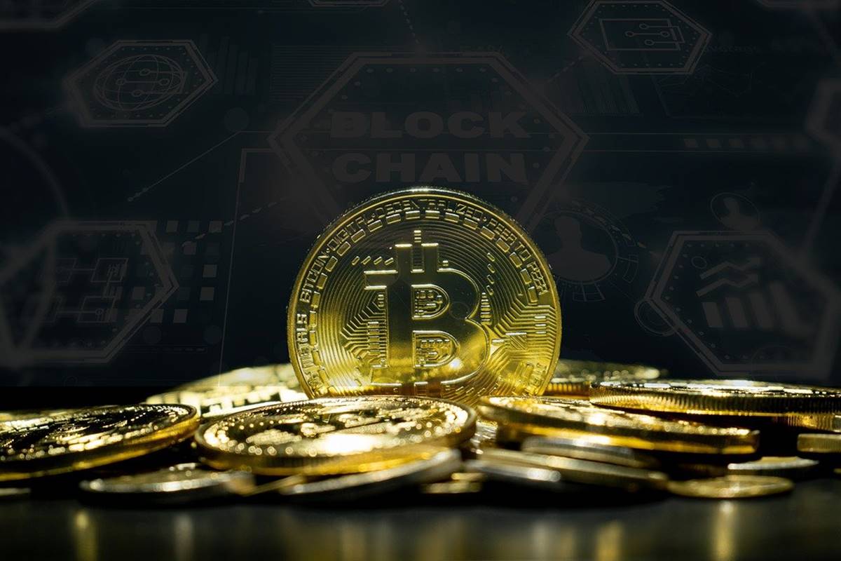 bitcoin vs gold which is better