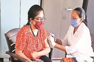 covid 19 cases in gujarat