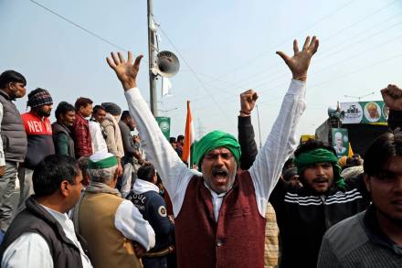 Supreme Court lashes out at agitating farmers for seeking permission to hold ‘Satyagraha’ at Delhi's Jantar Mantar