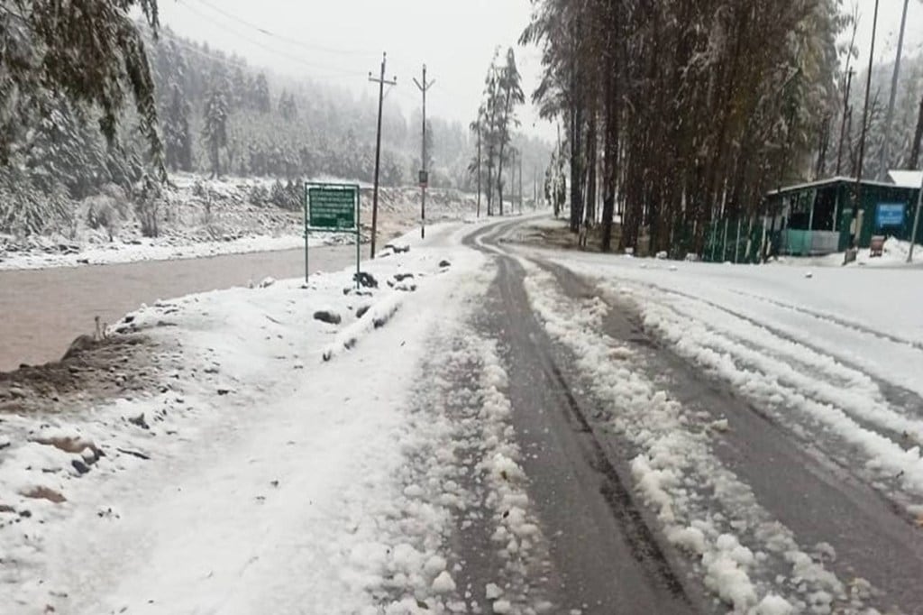 The wintry conditions in Kashmir have set in much ahead of the beginning of the extreme harsh weather conditions, which usually start around the third week of December.