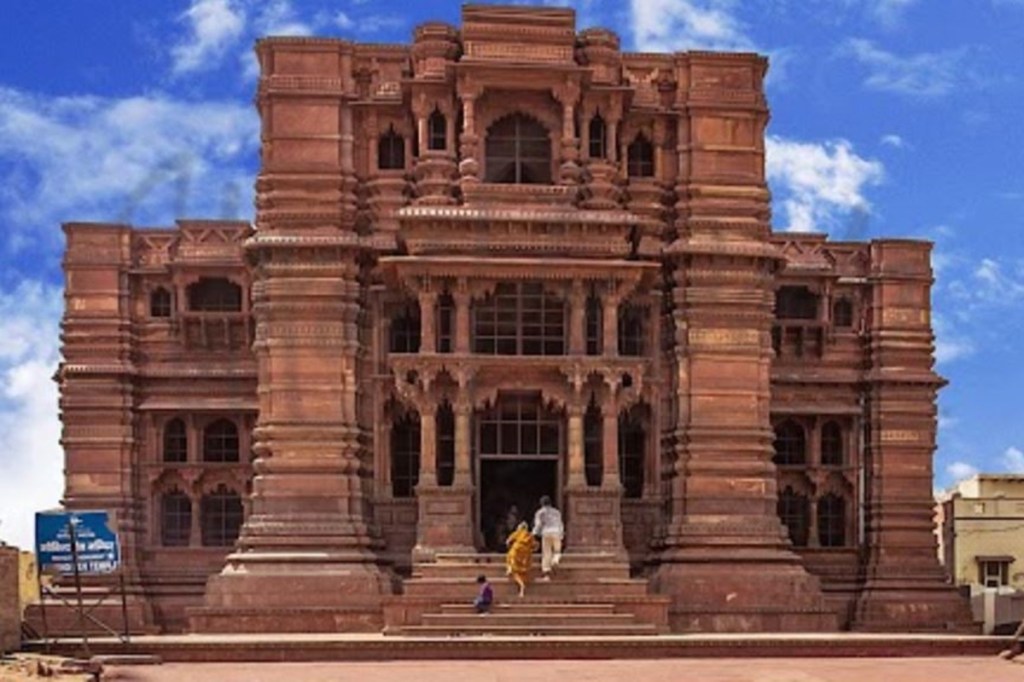 The Indian Railways' meter gauge line connecting Mathura and Vrindavan in the state of Uttar Pradesh will be transformed into a heritage line.