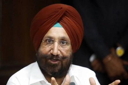 Sukhjinder Singh Randhawa also charged that Captain made the decision under some "pressure" since many cases have been filed against him and his children. 