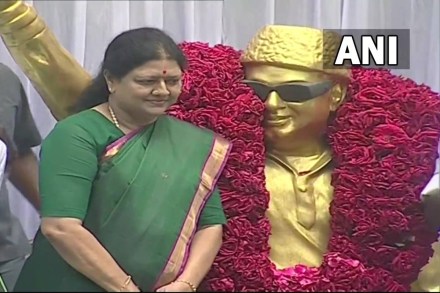 Senior AIADMK leader and former minister D Jayakumar said that Sasikala had no right to hoist the AIADMK flag or use the party name and claim herself as general secretary. Senior AIADMK leader and former minister D Jayakumar said that Sasikala had no right to hoist the AIADMK flag or use the party name and claim herself as general secretary.