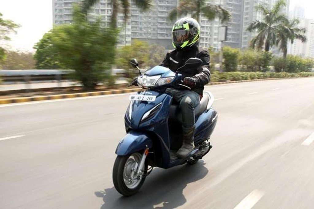 two-wheeler loan, loan tenure, Covid-19 pandemic, social distancing, EMI, tenure, interest rate, loan repayment period