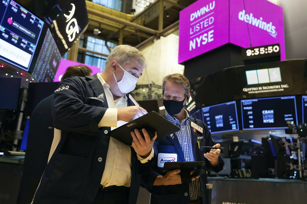 U.S. Stocks: Solid earnings lift mood on Wall Street ahead of Apple, Amazon results U.S. Stocks: Solid earnings lift mood on Wall Street ahead of Apple, Amazon results