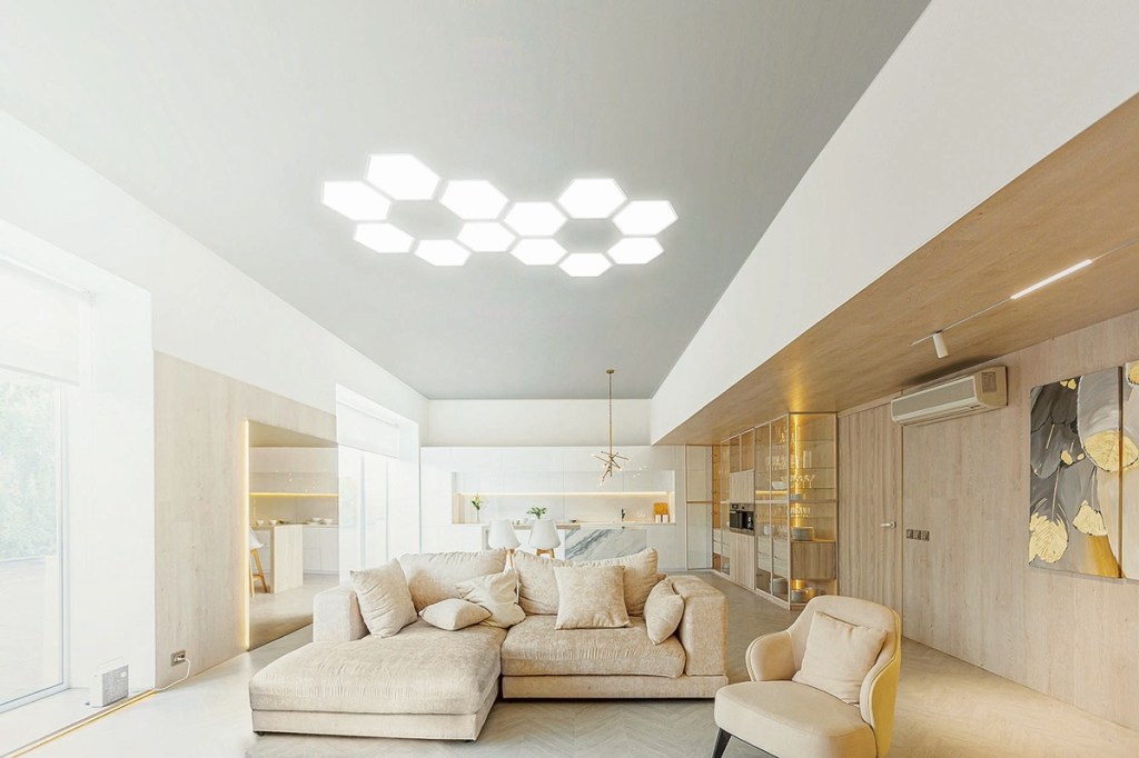 The downlight fits in regular round cut-outs in ceiling, enabling easy installation.