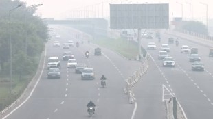 Delhi recorded its 24-hour average Air Quality Index (AQI) at 471 by 4 pm, the worst this season so far. It was 411 on Thursday. (ANI File image)
