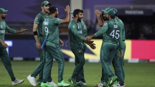 Pakistan's Shadab Khan, centre, celebrates Australia's Glenn Maxwell dismissal during Twenty20 World Cup semi-final match in Dubai (AP Photo)