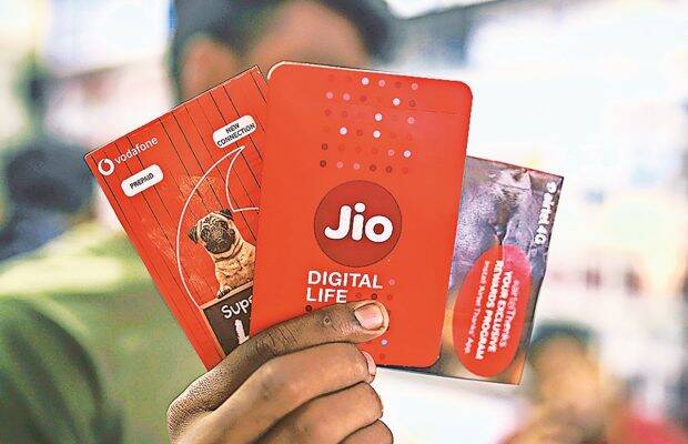 3G/4G subscribers fell by 19m in Sept due to 19m subscriber decline reported by Jio. 3G/4G subscribers fell by 19m in Sept due to 19m subscriber decline reported by Jio.