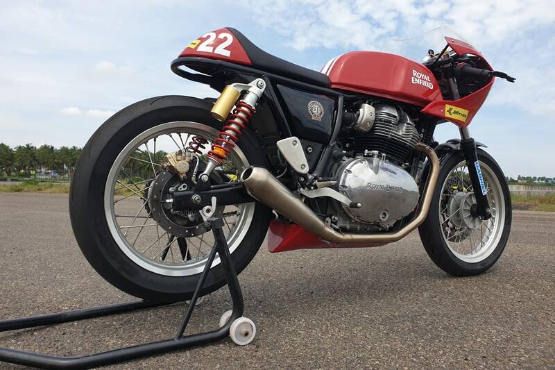 A few weeks back, Royal Enfield had announced the Continental GT Cup for India and with this, the company officially entered the world of track racing. As the name suggests, the retro-inspired racing series aims at making track racing accessible to new as well as experienced racers. The Royal Enfield Continental GT Cup has already made its debut at the 2021 JK National Racing Championship last month.