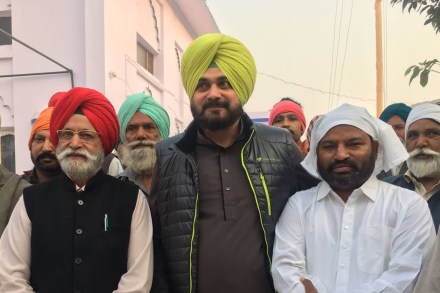 Navjot Singh Sidhu today visited a gurdwara in Faridkot and prayed that those involved in the desecration of the Guru Granth Sahib in 2015 be given exemplary punishment.