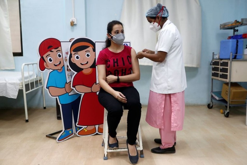 Coronavirus LIVE updates, Covid-19 third wave, festive guidelines, school reopening