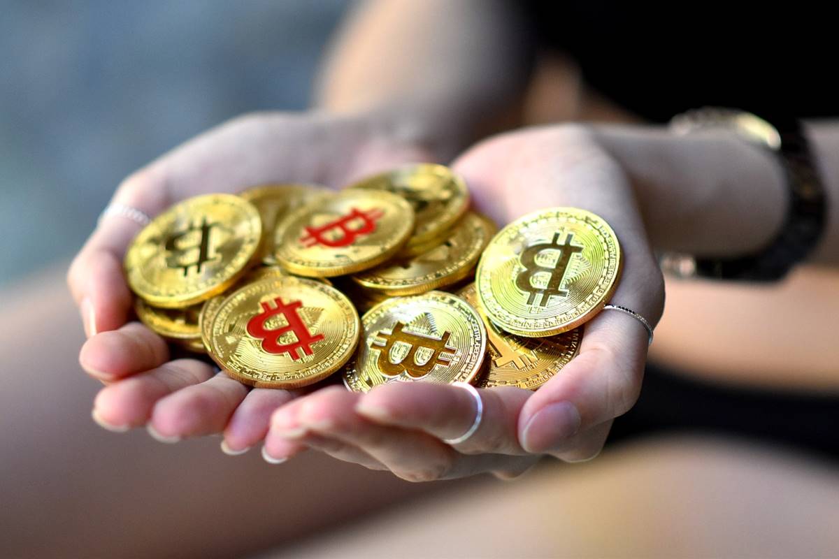 How to introduce your child to the world of cryptocurrencies? - Money News  | The Financial Express