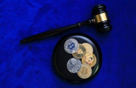 The new bill would seek to prohibit all private cryptocurrencies in India. (image: Pixabay)