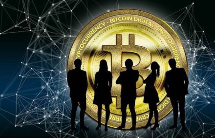 Das said the RBI is taking a closer look at the strategies of banks. The regulator will not interfere in the commercial decisions of banks, but at the same time, it will closely monitor their business models. Das said the RBI is taking a closer look at the strategies of banks. The regulator will not interfere in the commercial decisions of banks, but at the same time, it will closely monitor their business models.