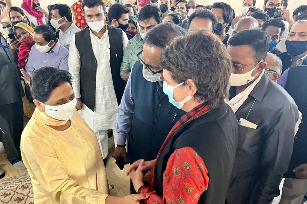 Priyanka Gandhi Vadra on Sunday met BSP supremo Mayawati and offered condolences on the death of latter's mother, who breathed her last on Saturday. 
