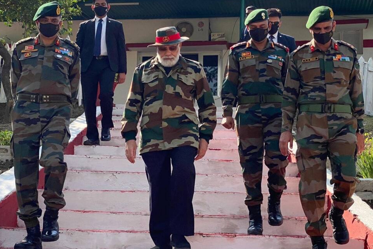 PM Modi reaches J&K’s Nowshera to celebrate Diwali with army troops PM Modi reaches J&K’s Nowshera to celebrate Diwali with army troops