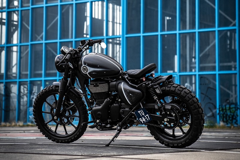 Adrian Sellers, the head of Royal Enfield’s custom program, says: “This build reinforces how important accessibility is to us as a brand, and how much can be achieved with a little imagination. Full credit to Arjan and the wider Ironwood team.” (Source: Bikeexif)