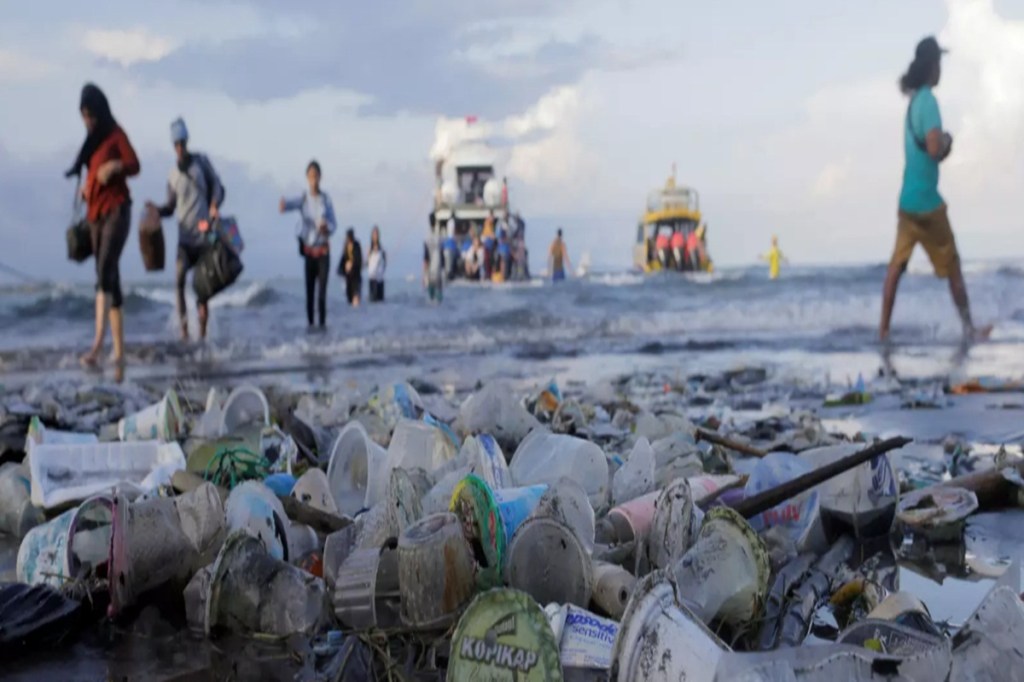 ocean plastic waste