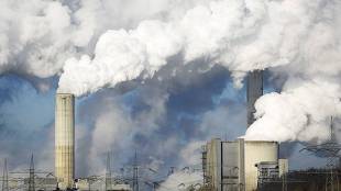 Delhi pollution news: Visible improvement in capital's air quality; city govt to submit lockdown proposal to Supreme Court on Monday