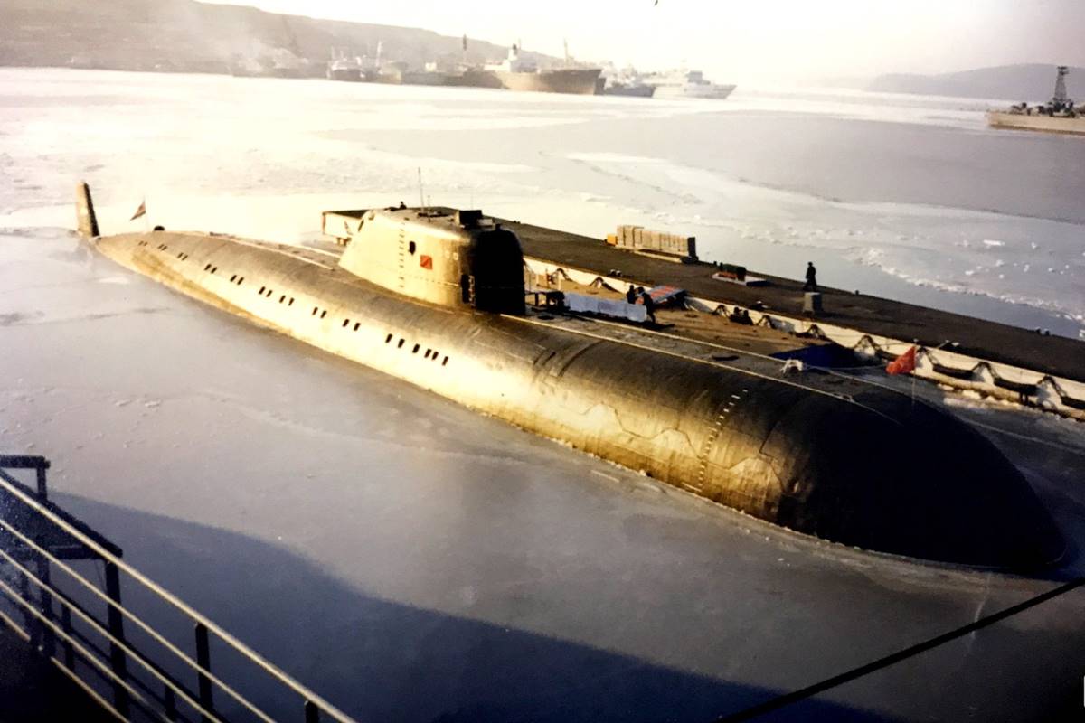 Earlier, the cruise missiles were mostly non nuclear tipped, but lately, particularly the USN (US navy), Russian Navy and the Chinese navy boats can launch such missiles with a nuclear warhead. Earlier, the cruise missiles were mostly non nuclear tipped, but lately, particularly the USN (US navy), Russian Navy and the Chinese navy boats can launch such missiles with a nuclear warhead.