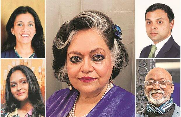 In paintings, sometimes even the delicacy of colour and the nuances of textures are unable to be perceived.