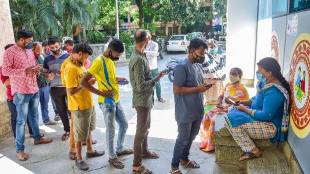 Beneficiaries wait to receive a dose of Covid-19 vaccine at a government hospital amid fear of spread of Omicron variant in Bengaluru (PTI Image)