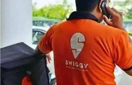 Although start-ups like BigBasket, Swiggy and Dunzo started as pure marketplace businesses in grocery delivery, all of them pivoted to an inventory model using their own dark stores lately.