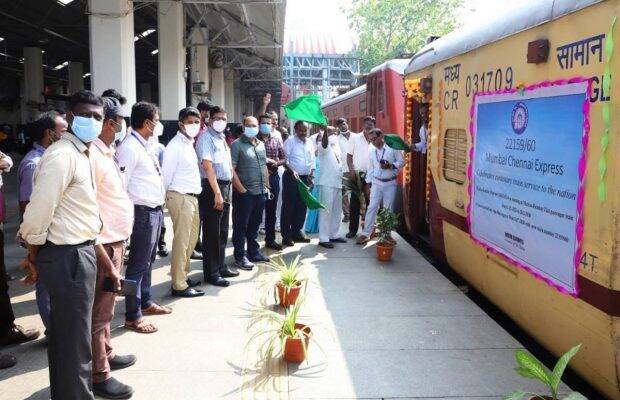 Chennai-Mumbai Superfast, railways