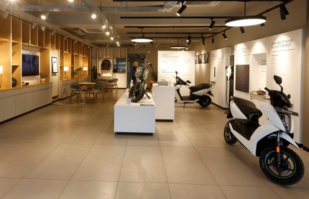 Ather Energy opens 25th India experience centre in Surat, 2nd in Gujarat