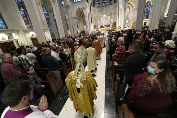Rev. Samuel J. Aquila, archbishop of the archdiocese of Denver, conducted Christmas Eve Mass in the Cathedral Basilica of the Immaculate Conception in downtown Denver. (Image: AP)