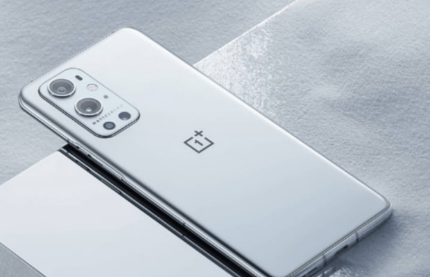OnePlus is not the only brand having issues with new updates.