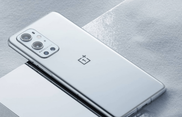 OnePlus is not the only brand having issues with new updates. OnePlus is not the only brand having issues with new updates.