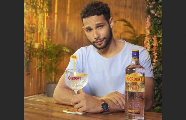 The campaign brings the refreshing gin and tonic serve to the forefront, using sunset as an invitation to experience Gordon’s with friends.