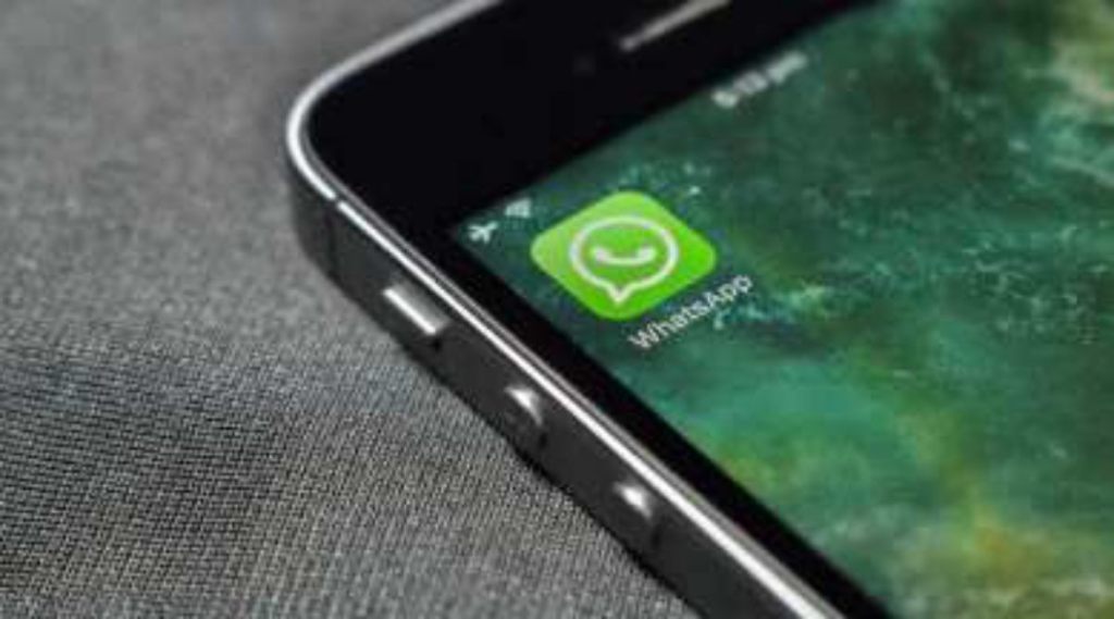 WhatsApp is said to be testing a couple of features