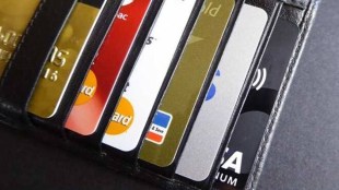 credit card, year 2022, overspending, festive season, tips to avoid overspending this festive season, smart money tips, Festive Spending, Needs, Wants, Credit Card Reward Points, cashbacks
