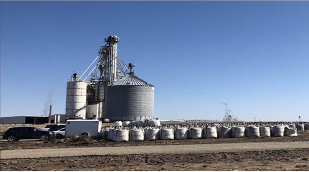 By 2025, the minister said the target is to divert 50 lakh tonnes of excess sugar to ethanol. (File)